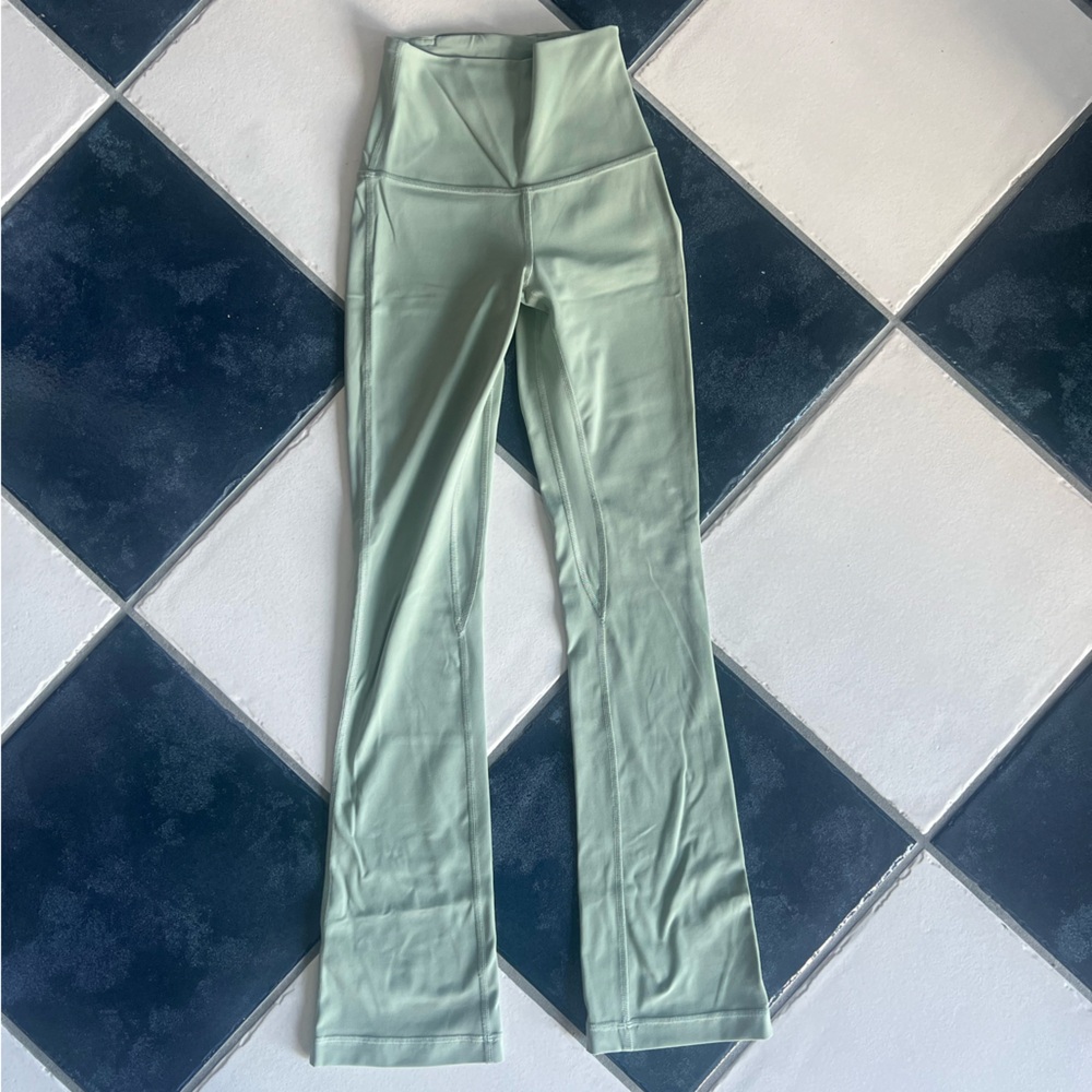 Lululemon athletica Sage Green Leggings- size 0